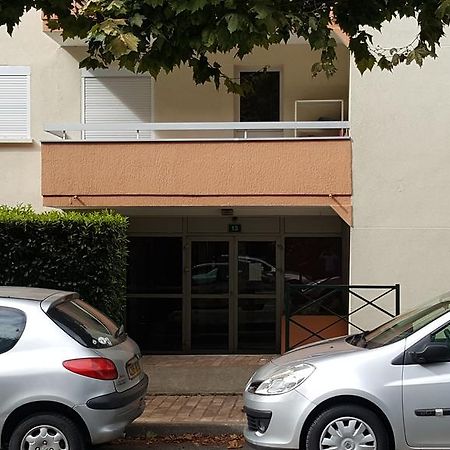 Le Marnois-Gare Apartman Noisy-le-Grand Kültér fotó