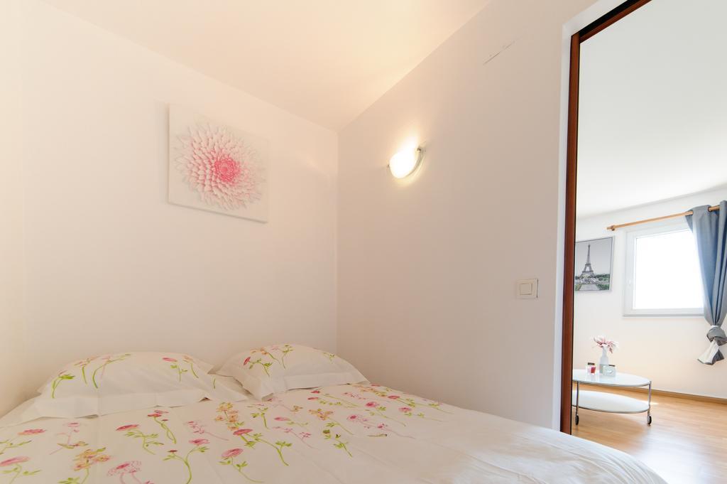 Le Marnois-Gare Apartman Noisy-le-Grand Szoba fotó